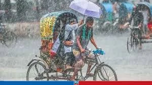ভারী বর্ষণের সতর্কতা: দেশজুড়ে দমকা হাওয়া ও বজ্রবৃষ্টির সম্ভাবনা