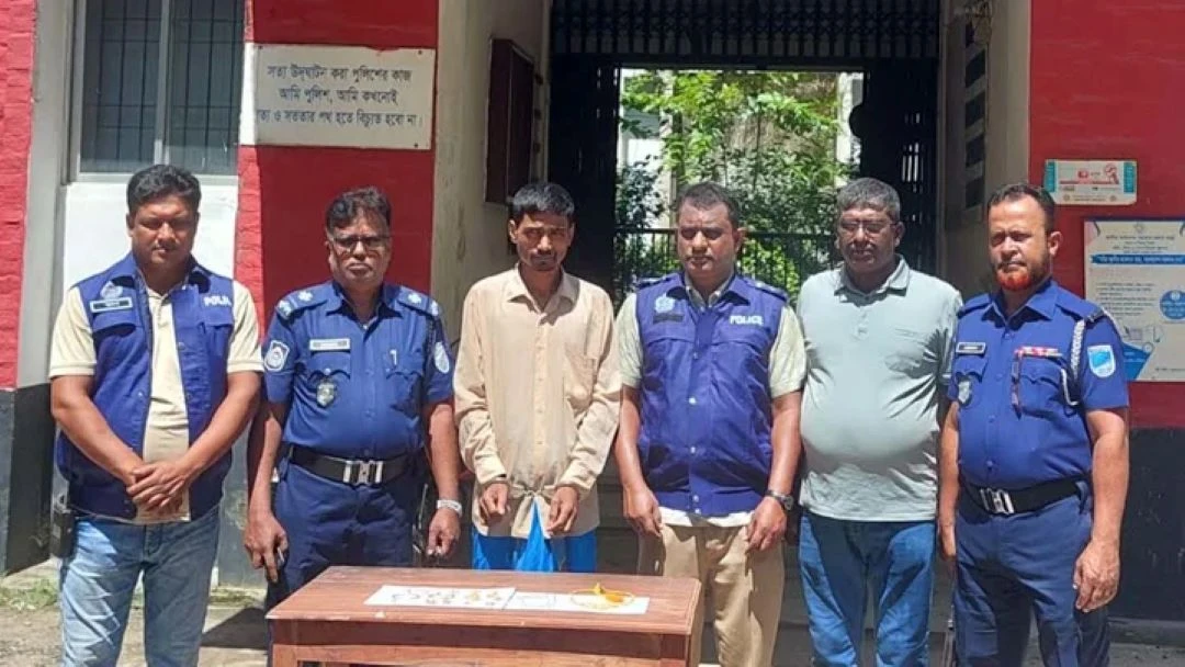 শাশুড়ির ১৩ লাখ টাকার স্বর্ণ চুরি, রাজশাহী থেকে ঘরজামাই গ্রেপ্তার